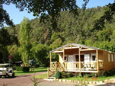 Camping La Cle Des Champs Saint-Nectaire Exterior foto
