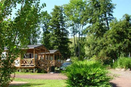 Camping La Cle Des Champs Saint-Nectaire Exterior foto